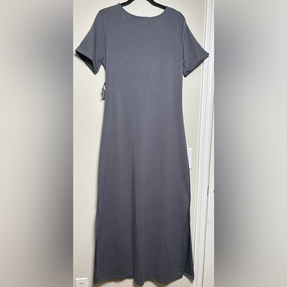 MELLODAY Elegant Gray Maxi Dress, Round Neck with Side Tie Detail and Side Slits - Picture 4 of 12